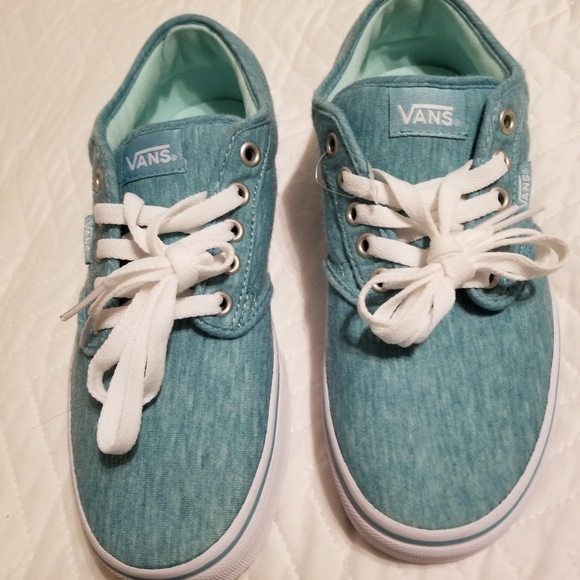 Vans - Picture 3 of 3